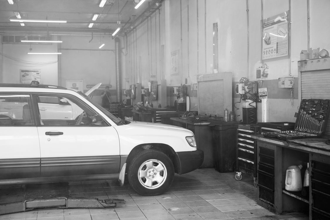 Finished car in garage B&W
